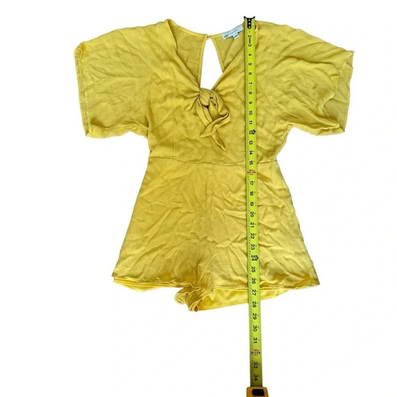 Louna Mustard Tie Romper Yellow Women’s Short Sleeve V-neck Size S - Picture 6 of 11